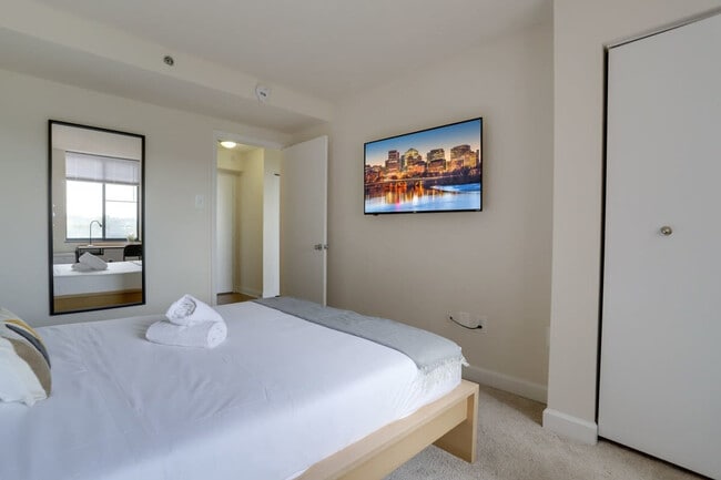 Photo - 801 15th St S Unit FL4-ID1022429P