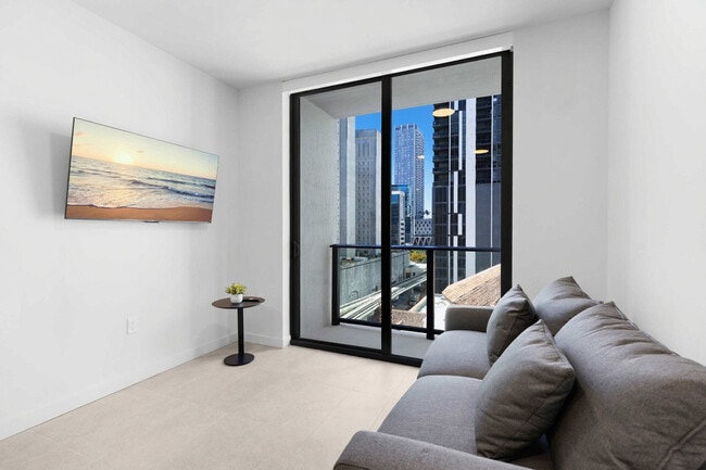 Photo - 501 NE 1st Ave Unit SI ID1496919P