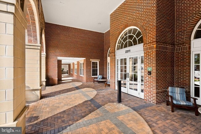 Photo - 2465 Army Navy Dr Unit 204