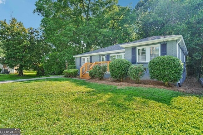 Photo - 125 Chappell Rd SW