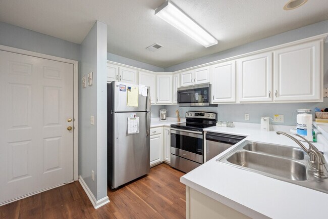 Photo - 598 Blue Stem Dr Unit ID1253491P