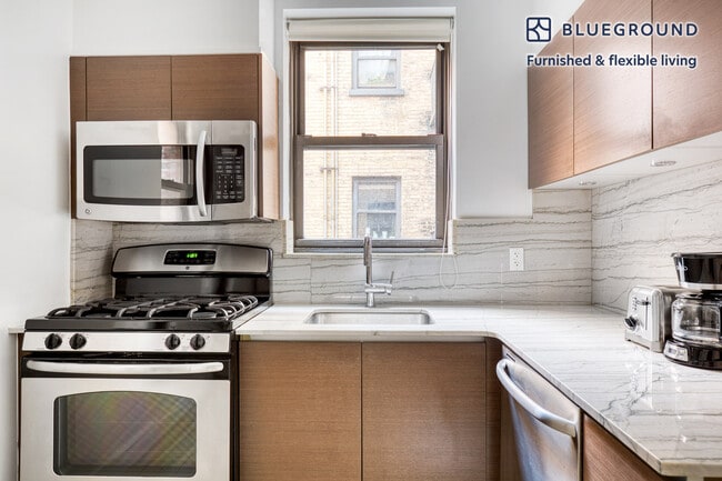Photo - 252 E 61st St Unit SI FL2-ID638