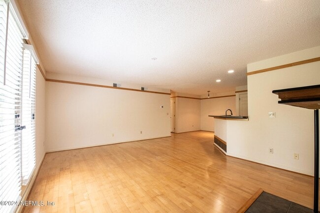Photo - 13715 Richmond Park Dr N Unit 604