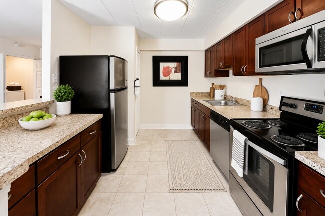Building Photo - Stonegate at Devon Apartment Homes