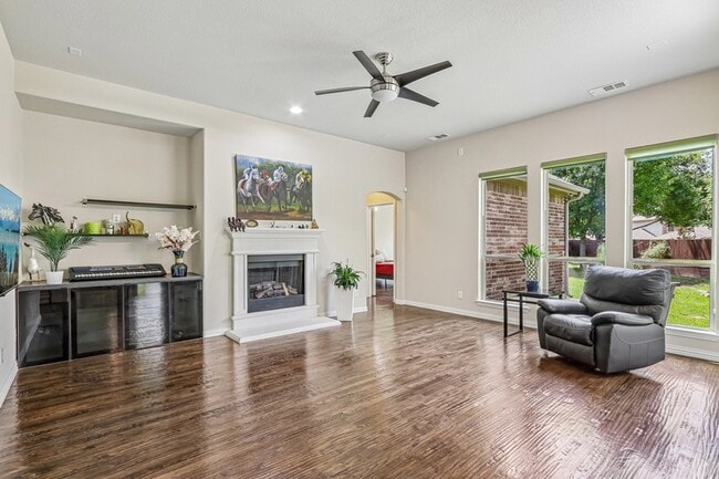Photo - 1828 Houghton Dr