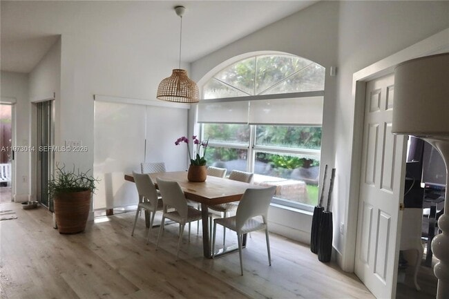 Photo - 5862 NW 113th Pl