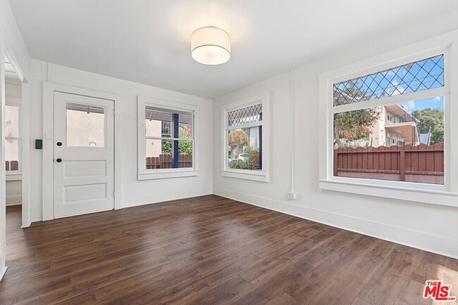 Photo - 2650 2nd St