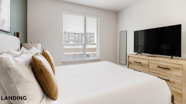 Photo - 15950 Paramount Wy Unit 5209