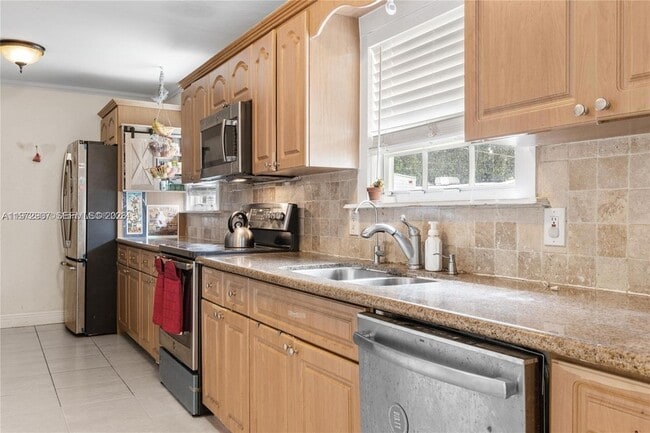 Photo - 2118 Cleveland St