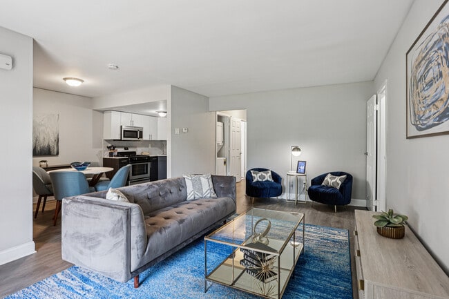 Building Photo - The Village of Pennbrook Apartments