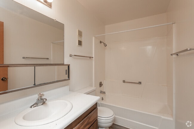 Photo - Willow Knolls Apartments