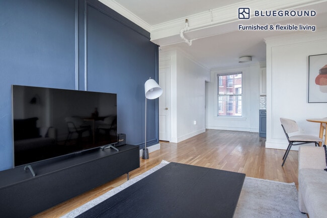 Photo - 1284 Beacon St Unit FL6-ID899