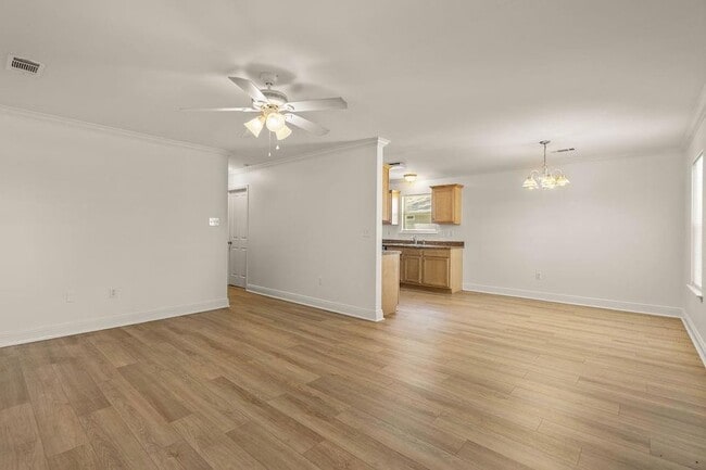Photo - 403 W 33rd Ave