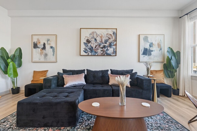 Building Photo - 1301 Leah Ave Unit SI FL1-ID1499102P