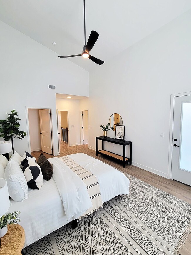 Photo - Vanguard Villas