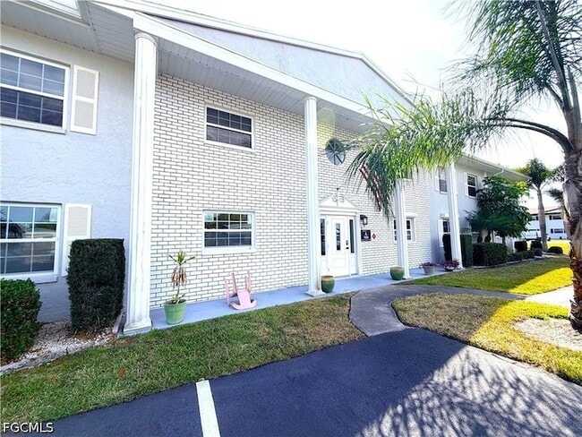 Building Photo - 7050 Nantucket Cir Unit 6