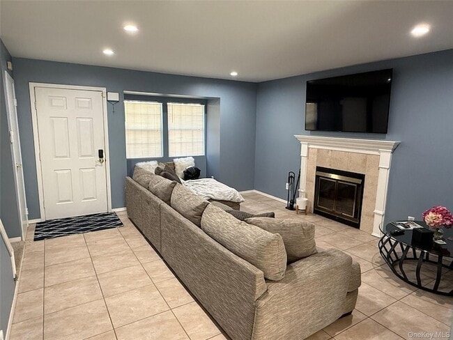 Photo - 12 Paine Commons