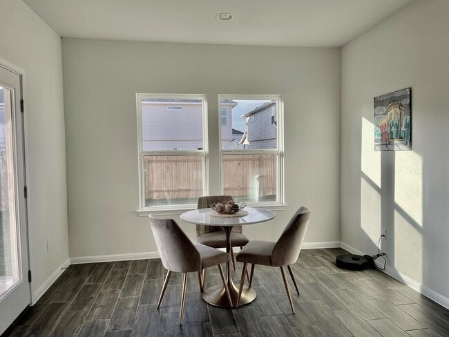 Photo - 10712 Blacket Dr