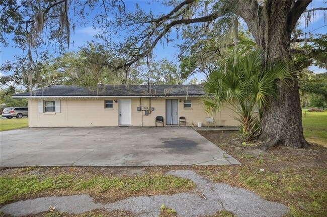 Photo - 421 NE 26th Ct