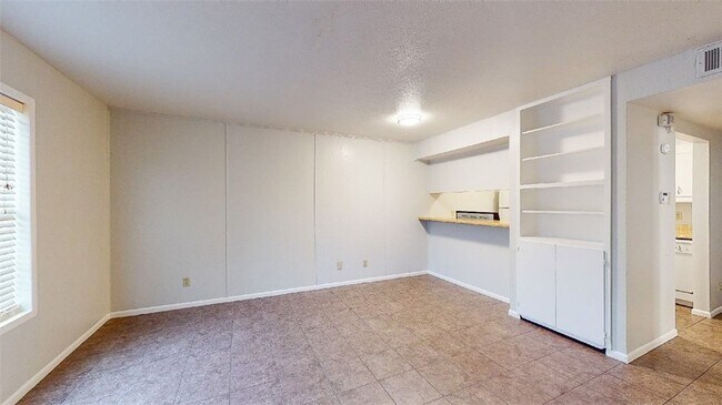 Photo - 1326 Airline Dr