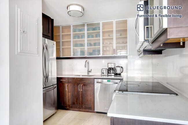 Photo - 210 W 70th St Unit SI FL6-ID625