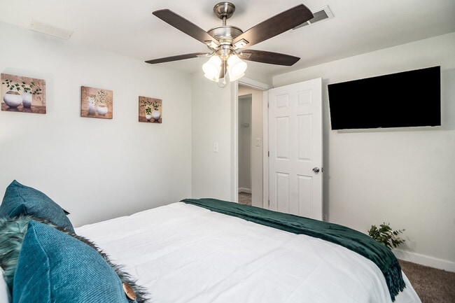 Photo - 334 S Wisconsin Ave Unit SI ID1285085P