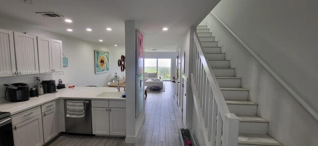 Photo - 1550 S Ocean Dr Unit C16