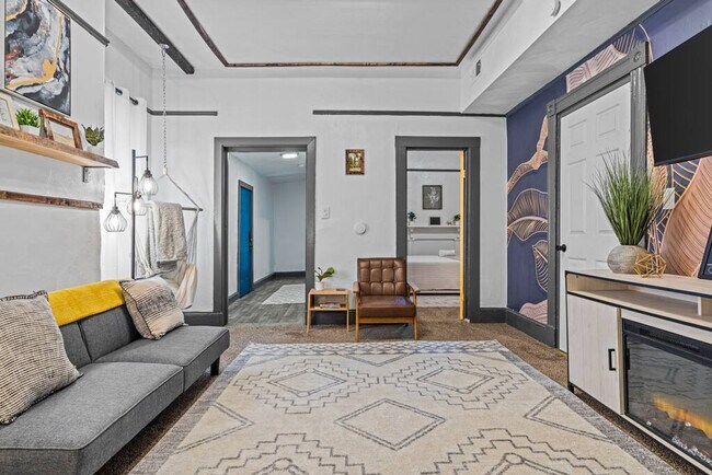 Photo - 2906 Chestnut St Unit ID1328008P