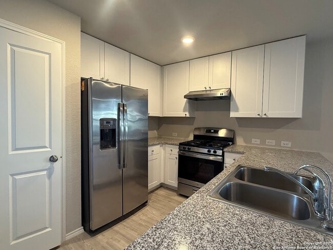 Photo - 9011 Little Hoss