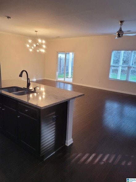 Photo - 407 W Park Dr