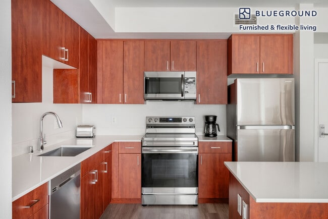 Photo - 24 Union Square