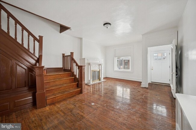 Photo - 1658 Conklin St