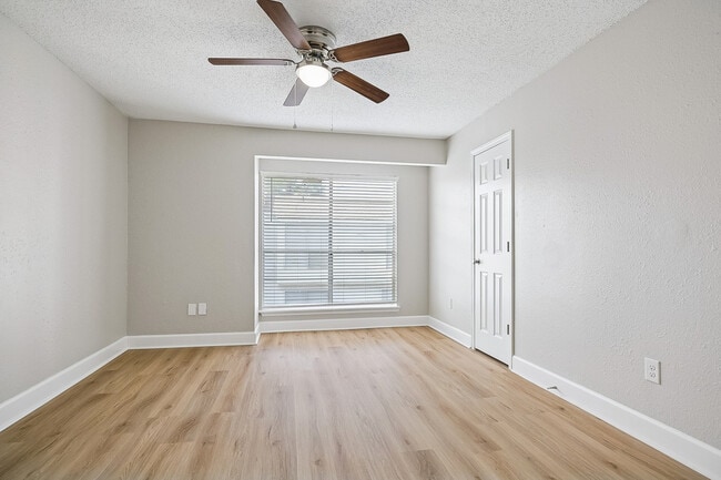 Photo - Bellecour Crossings