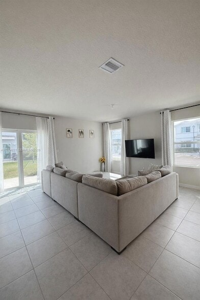 Photo - 1081 NW 5th St