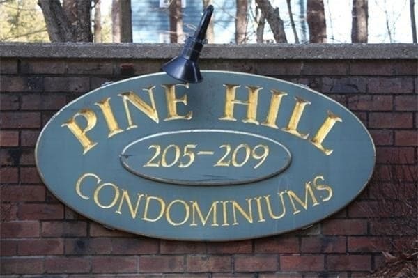 Building Photo - 209 Great Rd Unit C3