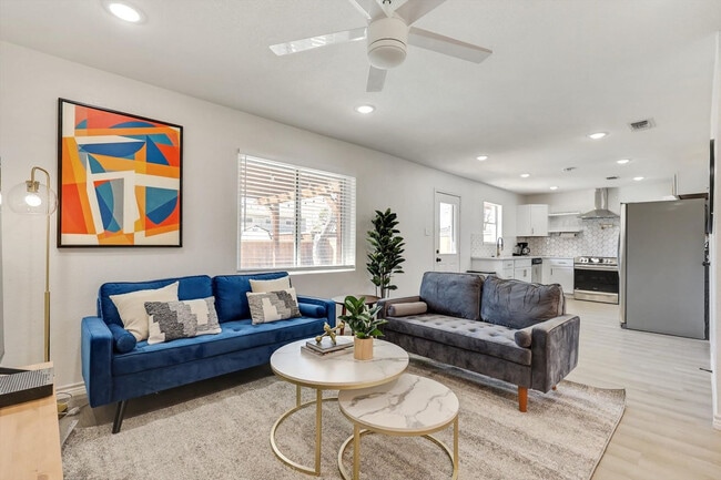 Building Photo - 7920 Limerick Ln Unit ID1346355P