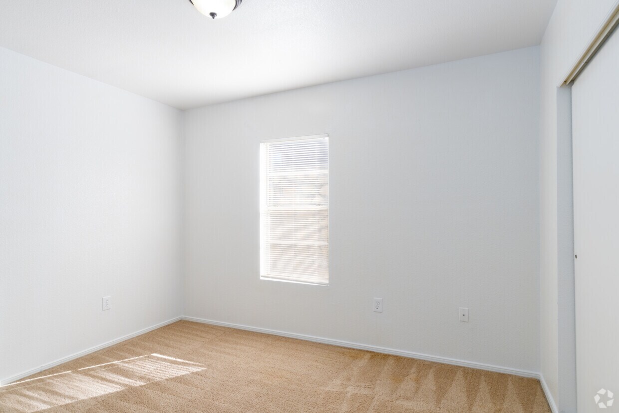 Floor Plan - 2 Bedroom 1 Bath- ALL UTILITIES INCLUDED