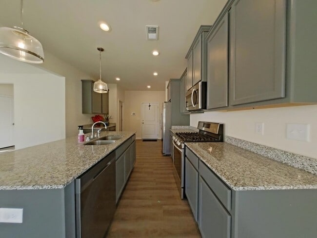 Photo - 518 Count Fleet Ct