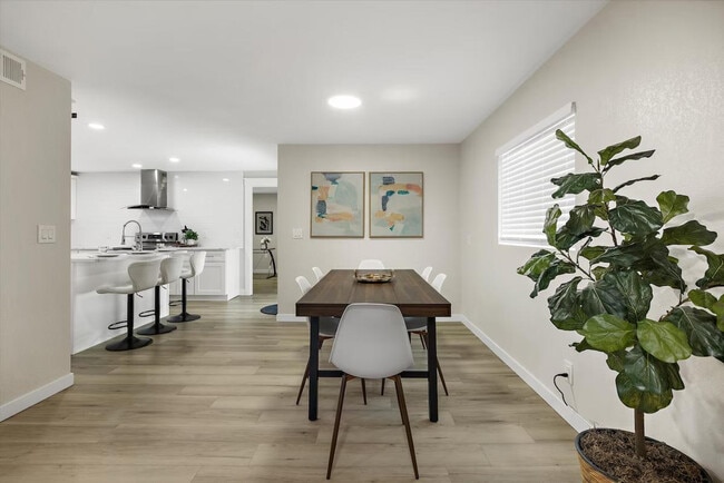 Photo - 2410 W Bruneau Pl Unit ID1310551P