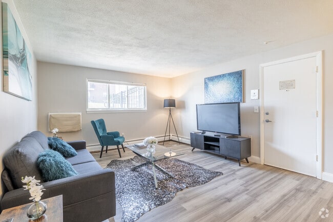 2BR, 1BA Living Room - Highland House Apartments