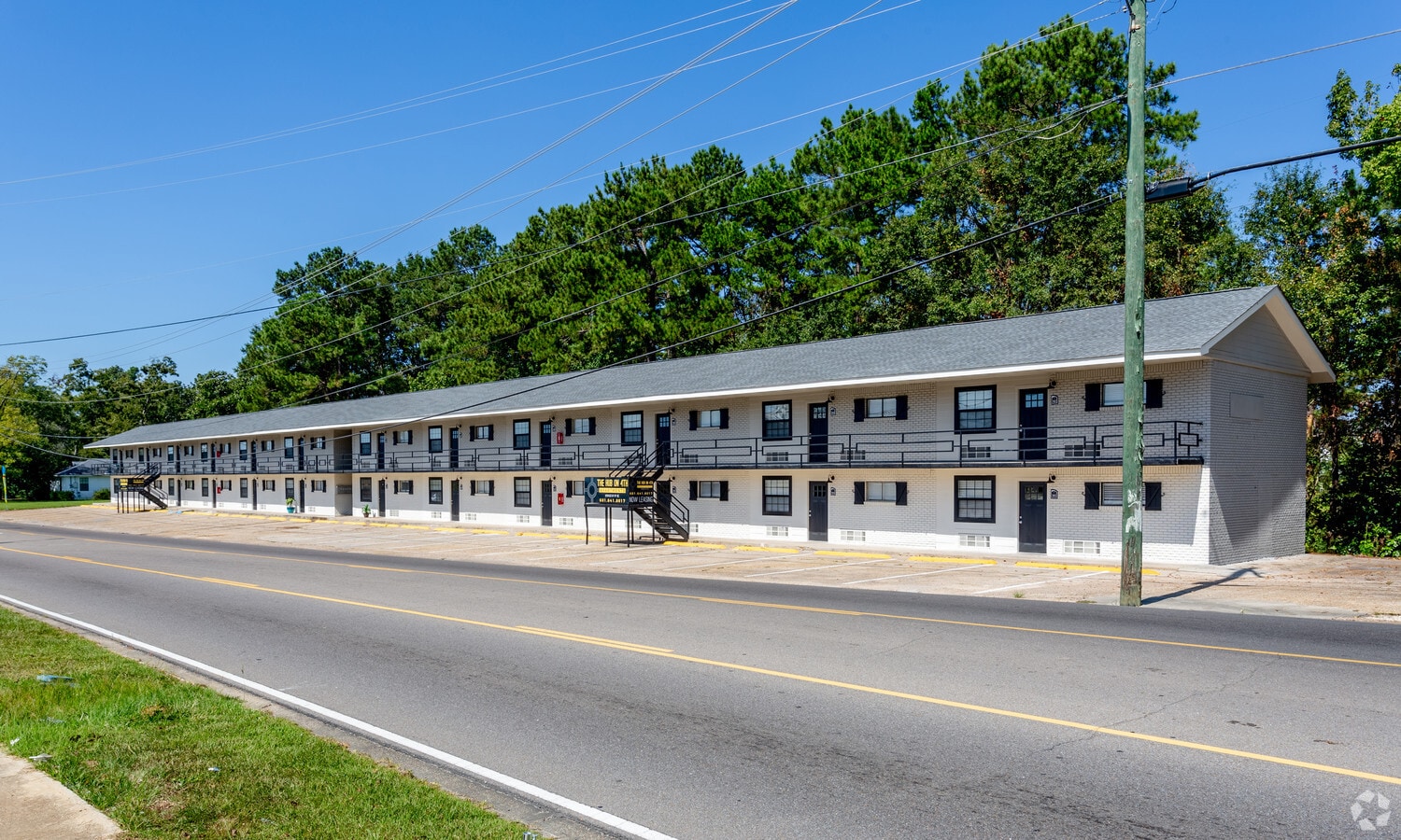 The Hub on 4th - The Hub on 4th