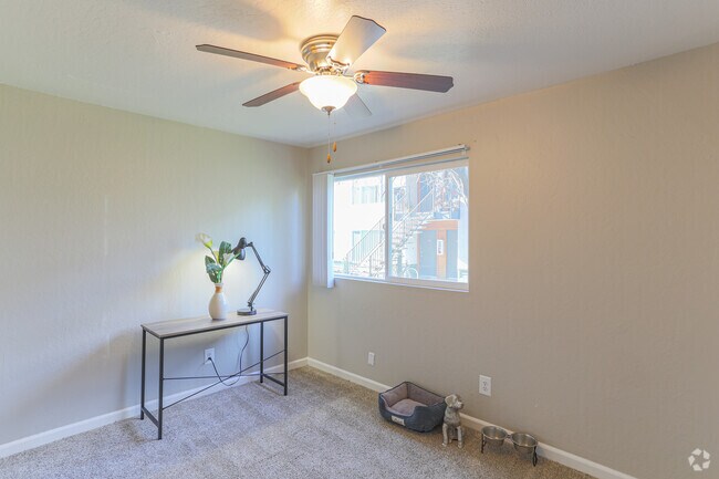 3BR, 1BA - 943 SF - Waterstone Terrace