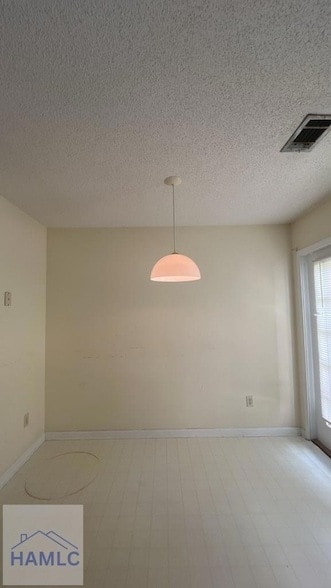 Photo - 1100-8E Pineland Ave