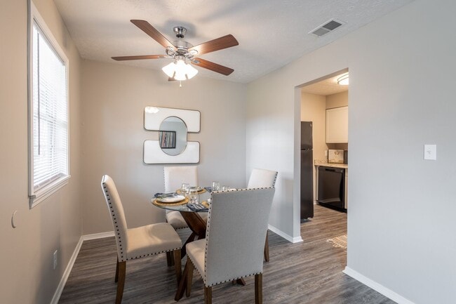 Photo - Courtyard Apartments