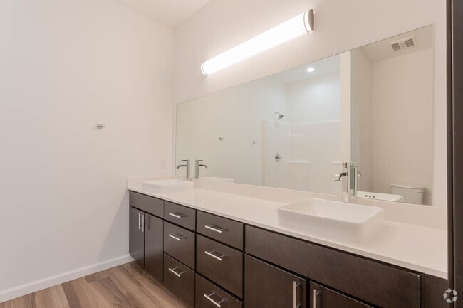 2BR, 2BA, Loft_1750SF - 1700 Designer Residences South