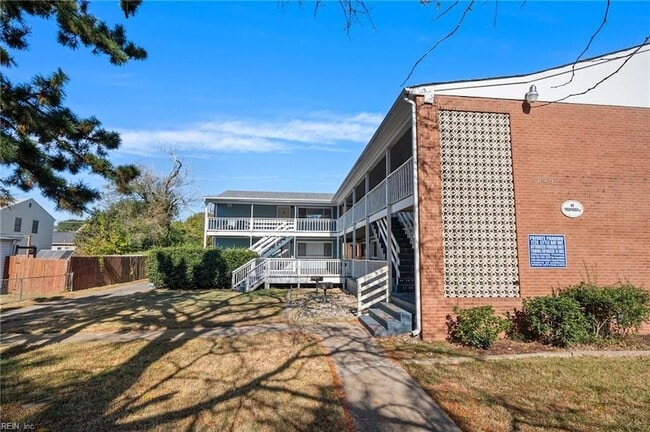 Photo - 1226 Little Bay Ave Unit 6