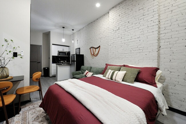 Photo - 309 W 43rd St Unit SI ID1560796P