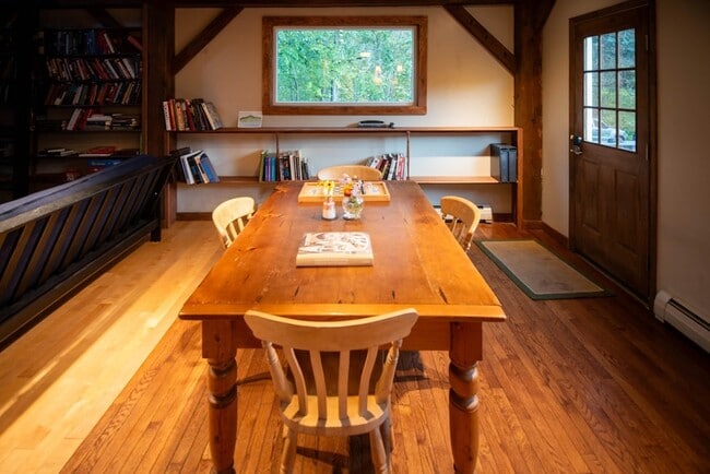 Photo - 216 South End Rd