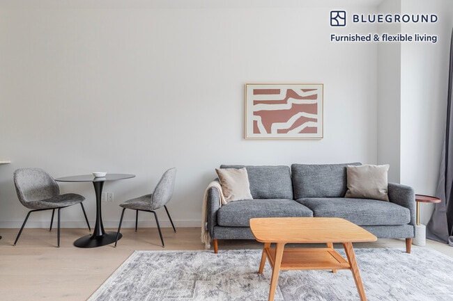 Photo - 425 3rd St Unit SI FL3-ID2087