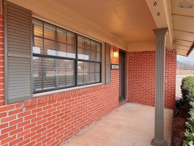 Photo - 4715 Coronado Ave